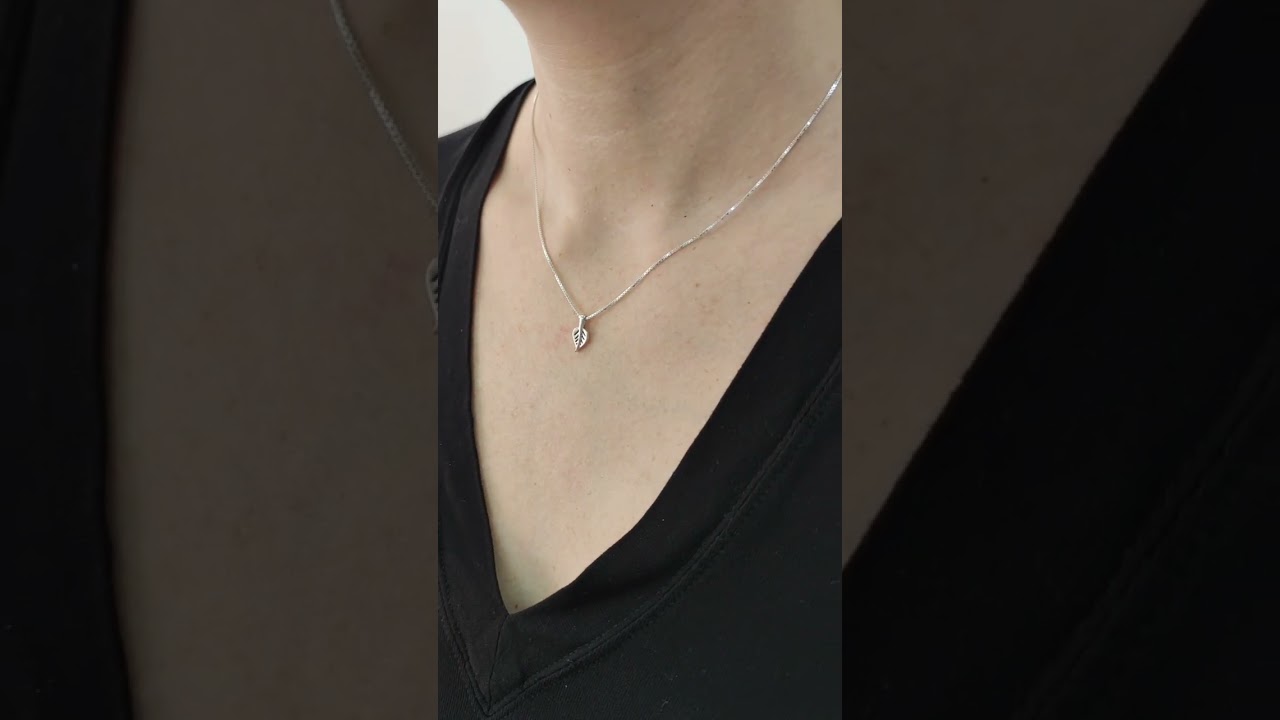 Leaf necklace