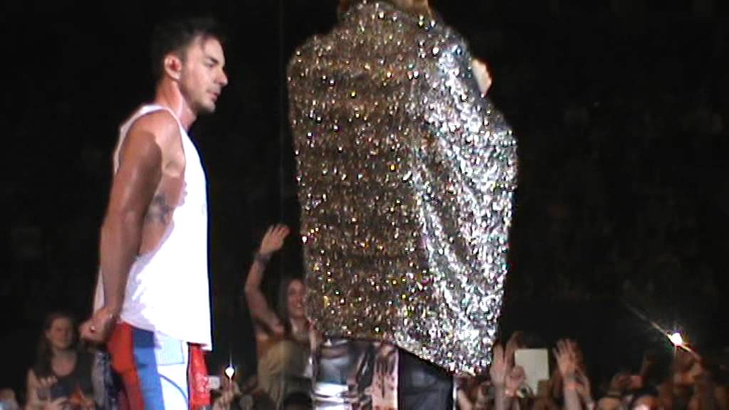 Shannon Amazing Leto on the stage