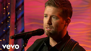 Josh Turner - Amazing Grace (Live from Gaither Studios)