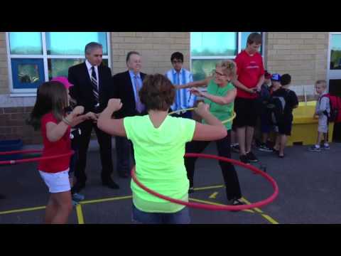 Kathleen Wynne hula hoops