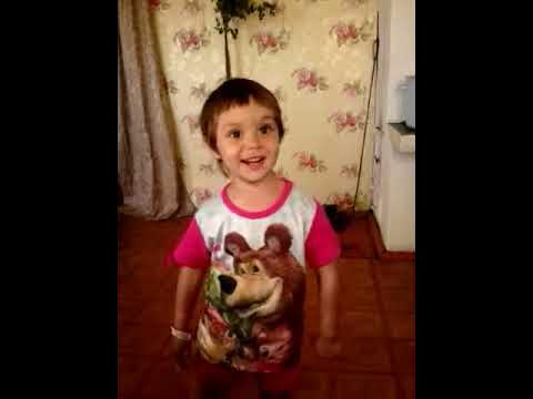 Ксюша покакала - YouTube
