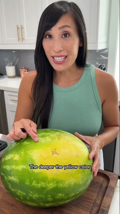 How to Pick the Sweetest and Perfect Watermelon! 🍉
