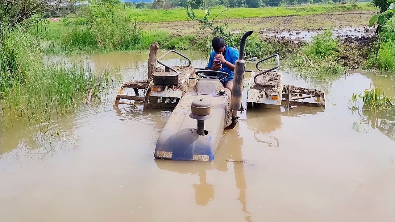 Eicher 380 tractor stuck in river | takes help by eicher | Tractor clip#rajesheslavath