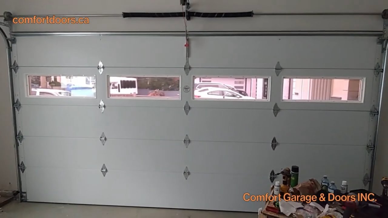 Amarr Lincoln LI3000 - Garage Door, Flush Panel, Mirror Glass Windows