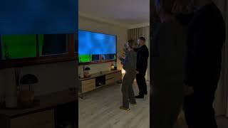 Samstag Abend Bei Uns So Was Geht Bei Euch? Freunde, Das Macht So Spaß