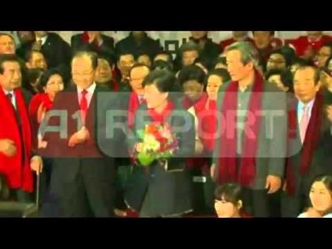 Video: Park Geun-hye është presidentja e parë femër e Koresë së Jugut