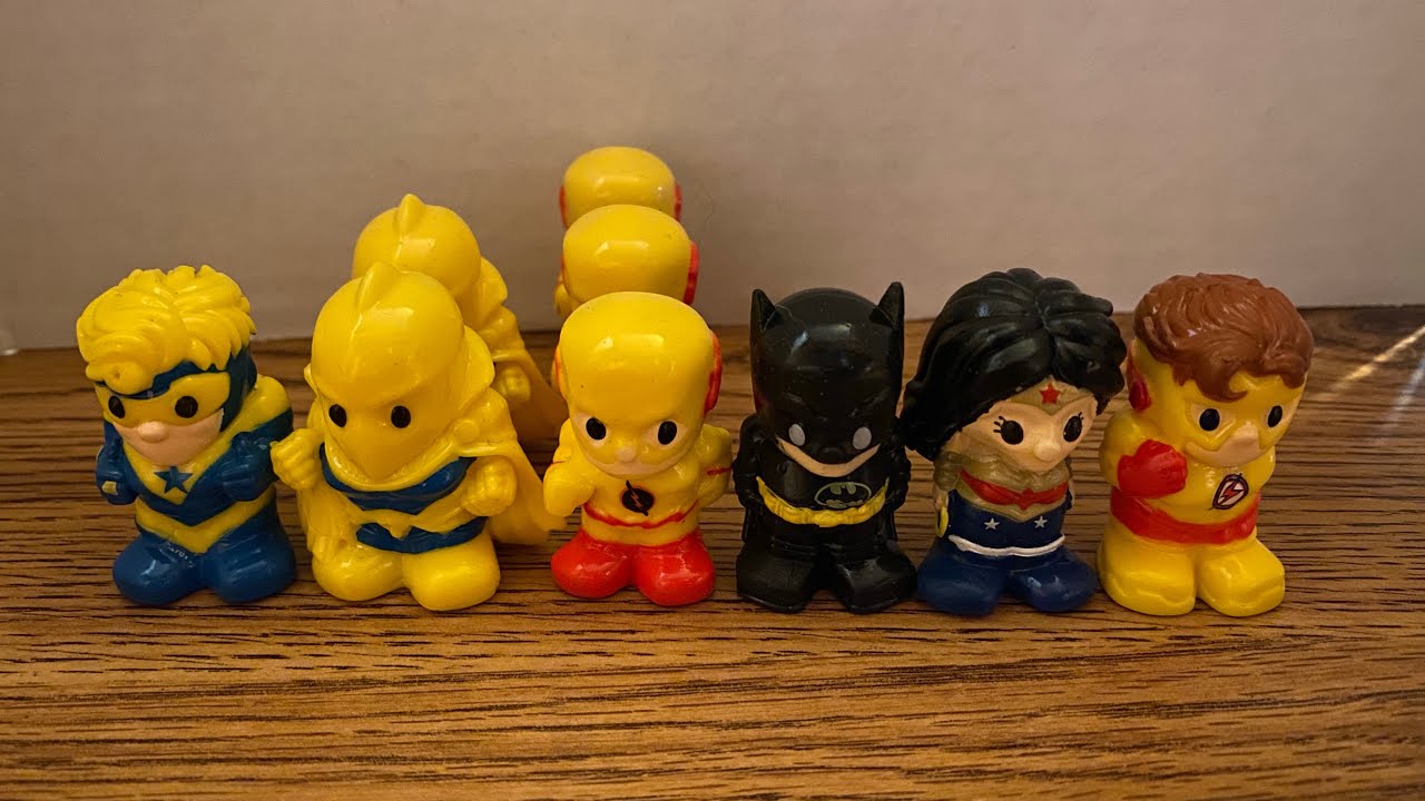 Ooshies DC Collector Cards & Pencil Topper          A Gift from my sister 😊 Part 1 of 3