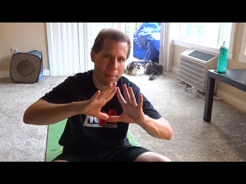 Aaron Rift reviews the DDP Yoga (@DDPYoga) 2.0 DVD set 