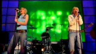 Appleton - Don't Worry (Live @ Top Of The Pops 21/02/2003)