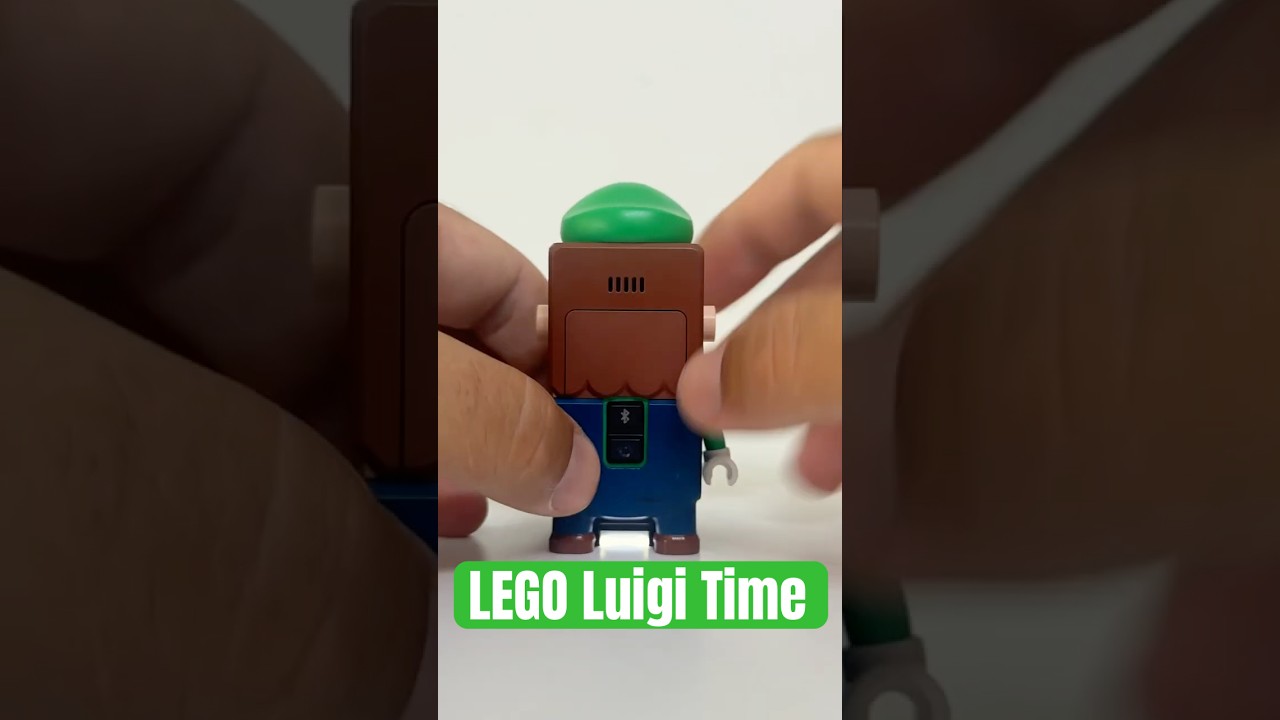 LEGO Luigi Time 