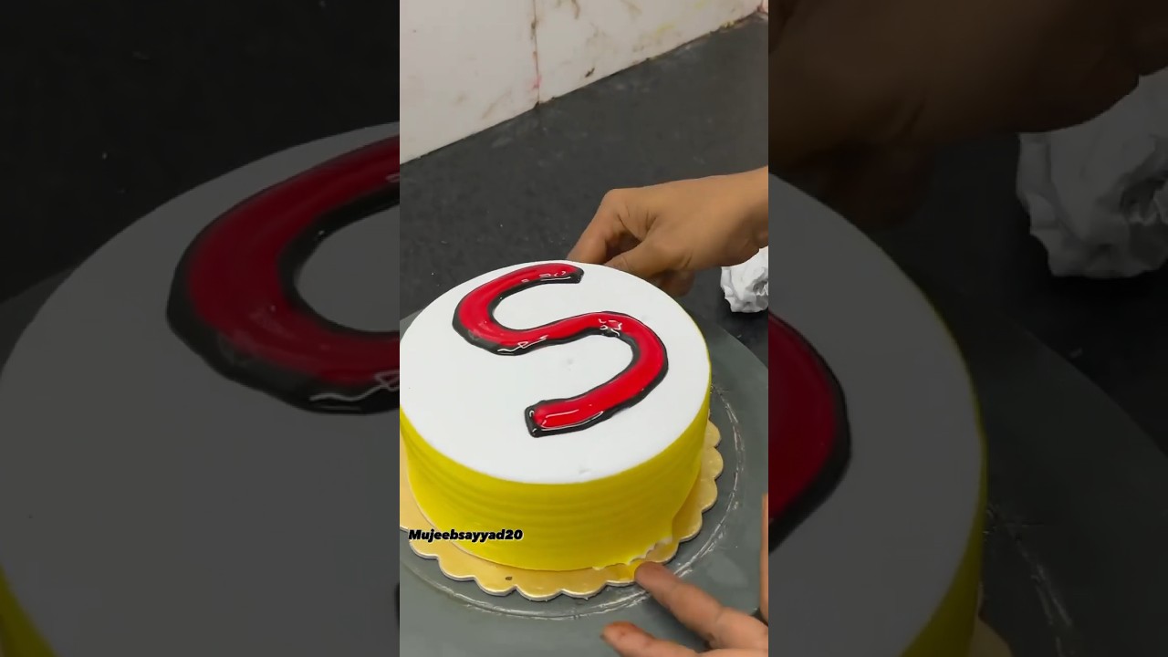 Pin by soysoy on Birthday cake | Alphabet cake, Cake lettering, Cake  decorating