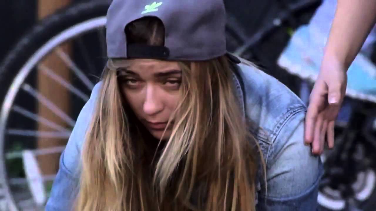 ТНТ сериал Бонус (2016) трейлер - YouTube