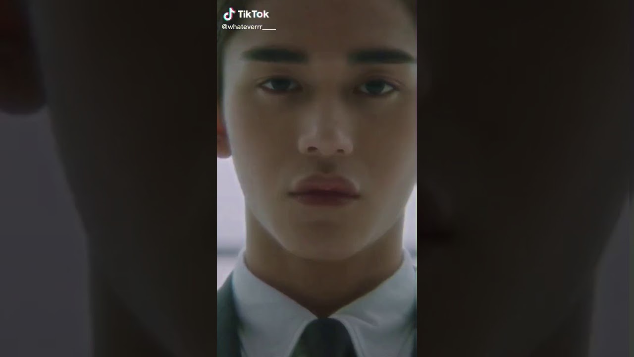 NCT(Lucas) Get Low Tik Tok - YouTube
