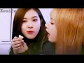 CHAELISA - Chaeyoung can not control herself near Lisa