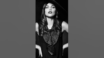 🔥 Photoshop Glitch Effect Tutorial | Viral Editing Trick in 1 min #shorts