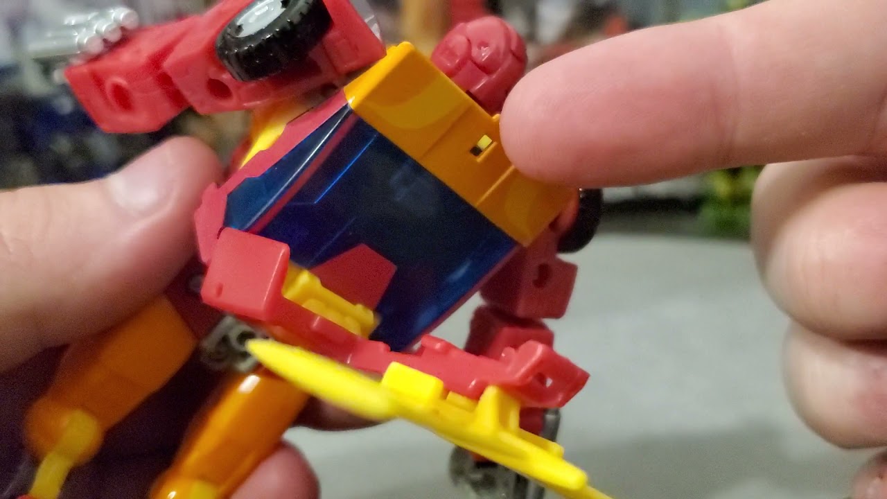 Transformers Studio Series 86 Voyager Hot-Rod