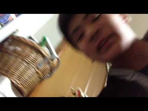 おかしい奴が上からきた！w