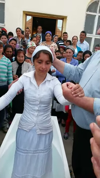 sora ramona se boteaza la biserica jibou