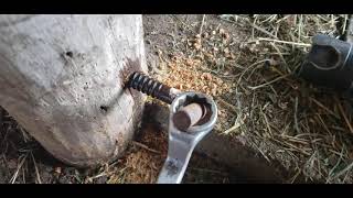 screw in gate hinge