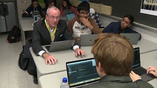 In campaign tour, governor takes his coattails out for a road test