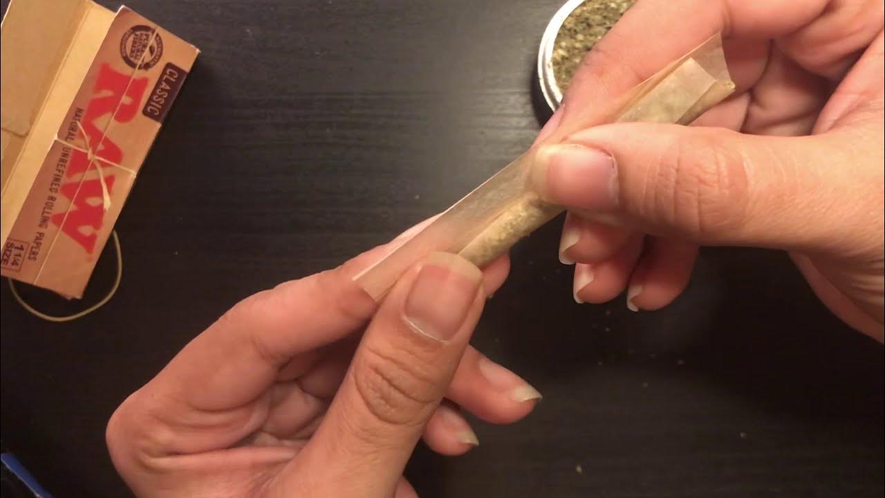 How to Roll A Joint For Beginners RAW Paper with NO FILTER PriRolls