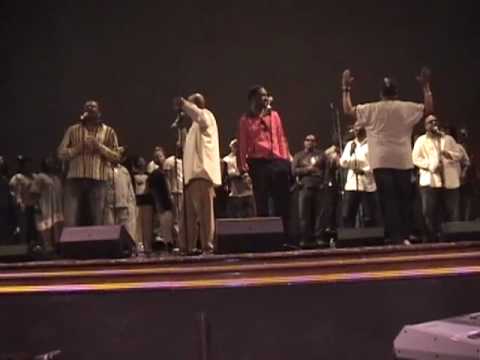 Donnie McClurkin-Byron Cage-Ted Winn singing Marve...