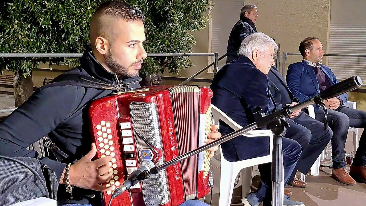 Fisarmonicista Alberto Caddeo di Dualchi