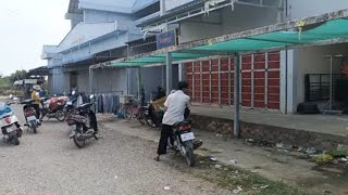 ផ្សារធំថ្មី ស្រុកសំឡូត (តាសាញ)  ធ្វេីផ្សារហេីយគ្មានអ្នកលក់ គ្មានអ្នកទិញ ស្ងាត់ណាស់