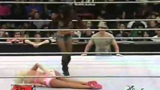 Layla Vs Kelly Ecw 6Nov07 Wdmb