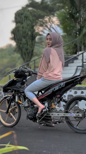 DJ OH DEK TIA MONIKA HAIKAL RMX #djviral #djremix #cewekcantik #cewek #fyp #trendingmusic