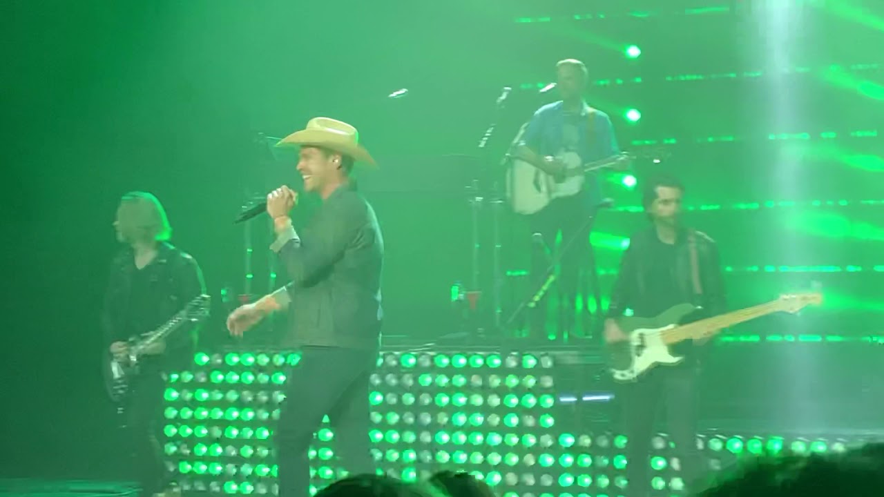 Dustin Lynch Mind Reader Live at Mystic Lake Casino MN 2/15/20 YouTube