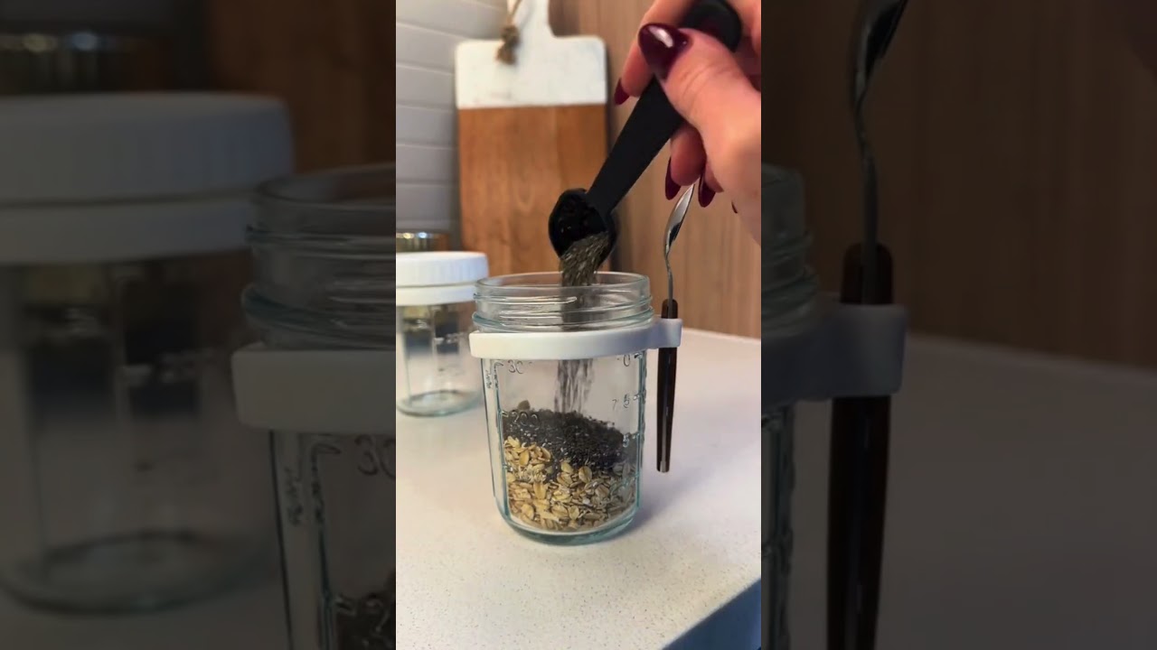Prep your breakfast in style with this handy overnight oats container!