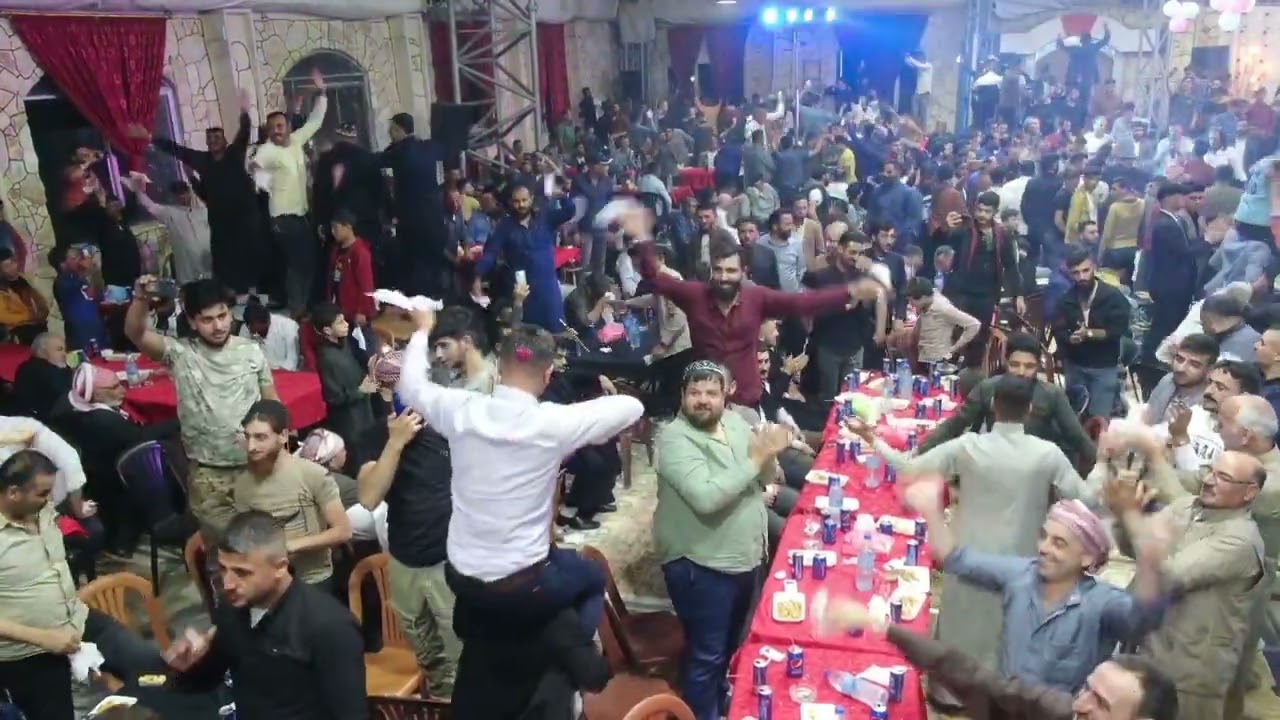 تصوير درون// من أفراح الأنصاري في صالة جين بمدينة عفرين