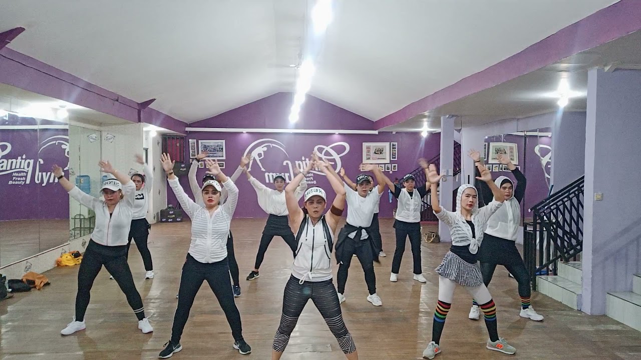 tiktok viral/ senam aerobik/aerobic/senam BL/instruktur @lizzalice08/cantiqGYM bandung