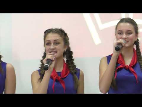 Конкурс комсомольской песни