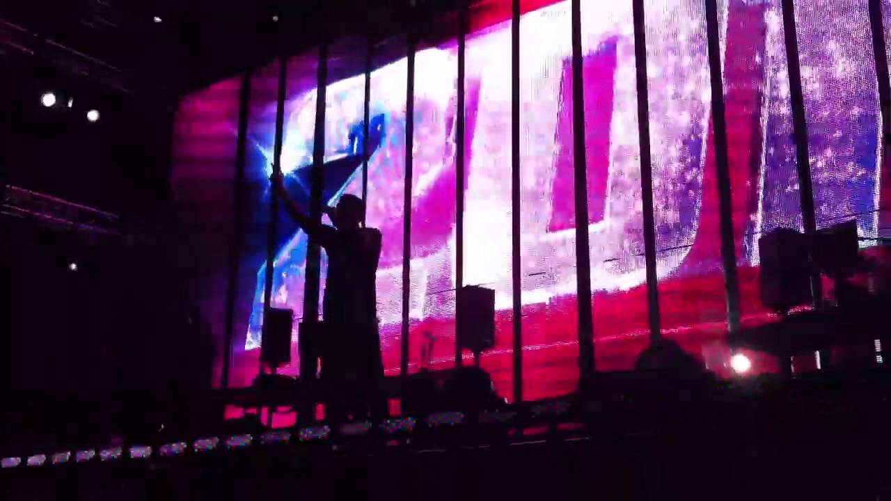 Drake New Years Countdown