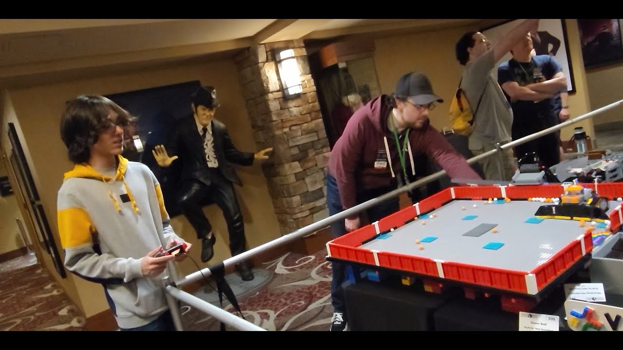 Spectacular Great Ball Contraption! / BG is playing a remote controlled ...