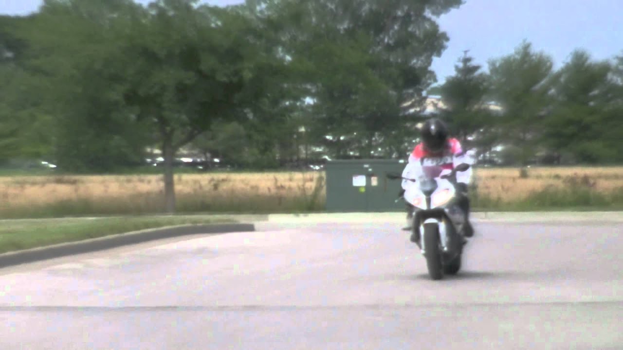 BMW S1000RR Fast Fly-By