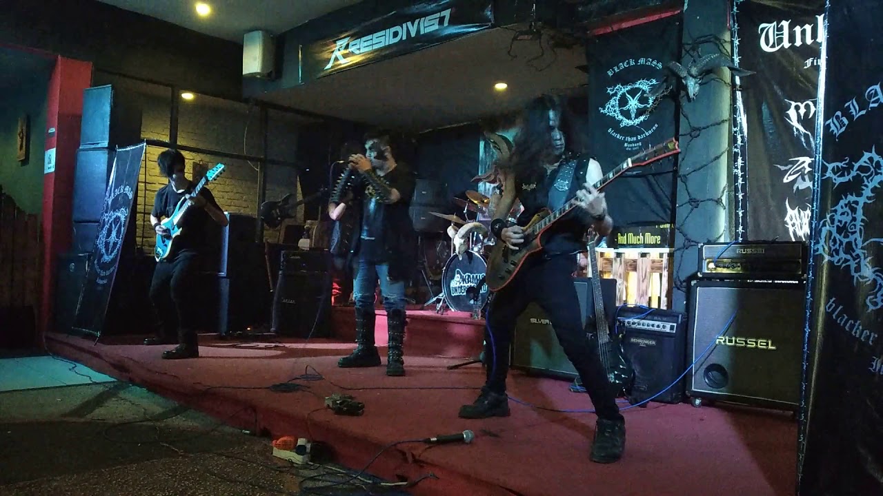 Atmospheric - Slaves hell suffer,, live at passcorner bandung anniversary 23th blackmass indonesia