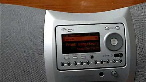 Delphi Skyfi XM Sirrius Sattelite Radio Boombox.MOV
