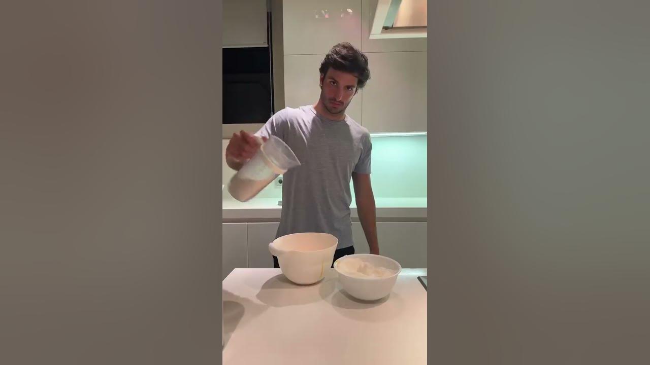 Carlos Sainz's Viral Pancake Tutorial 🔥🥞