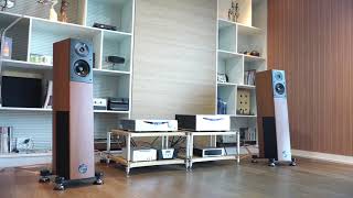 Audia Flight FLS1, FLS4 Beautiful sound combining Italian sensibility and technology
