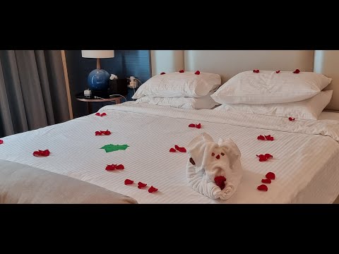 Видео: Two Bedroom Family Suite at Rixos The Palm Dubai Hotel & Suites 5*  Семейный люкс в Риксос на Пальме