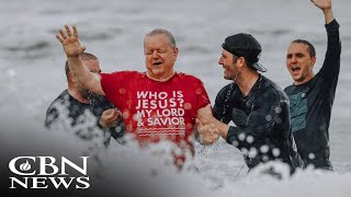 Thousands Baptized on Beach