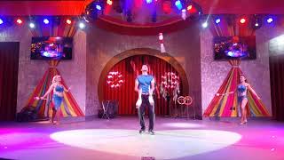 Juggling act Circus Circus Reno