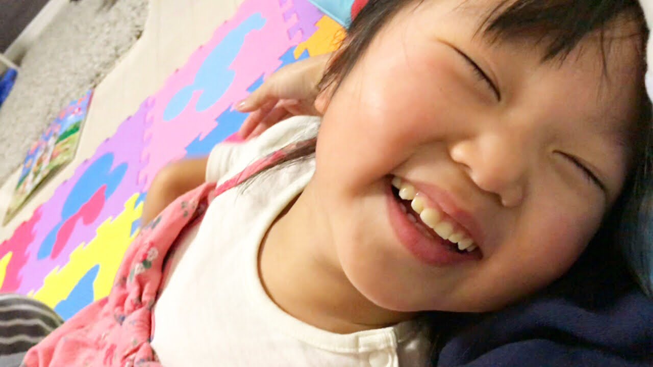 寝そうなあおいちゃんにこちょこちょ攻撃⭐︎やっぱり素敵な笑顔！あおいちゃん★