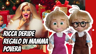 Mamma ricca prende in giro mamma povera/ le storie di Natale