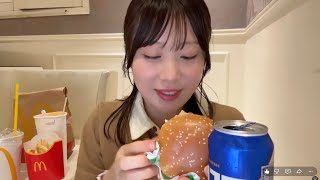 韓国🇰🇷限定マックで乾杯🍻チーズが伸びるバーガーを食べる🍔
