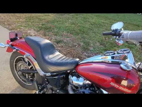 Twin cam vs Milwaukee 8.... which one sounds better - YouTube