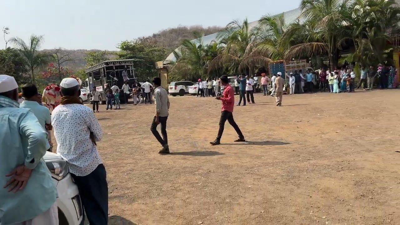 Kona Gavani say hi Poriye Swami Raj band